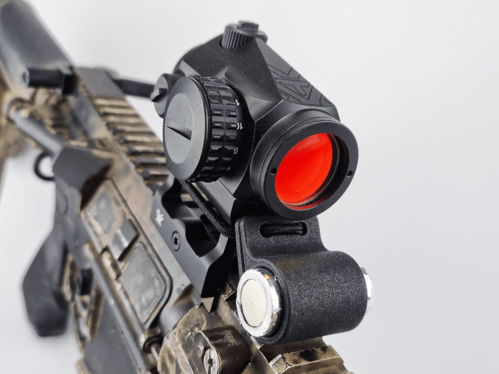 CR123 Retention Clip